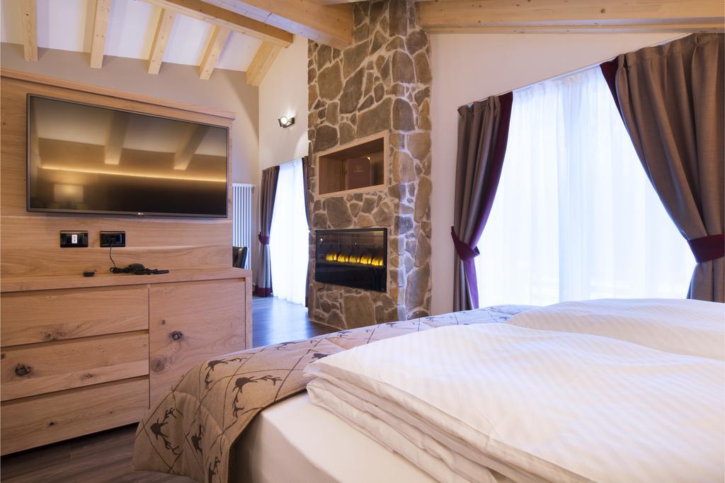 Chalet Marcora 캄피텔로디파사 객실 사진