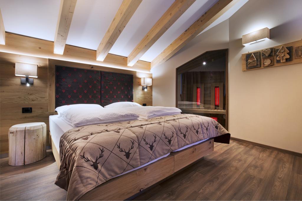 Chalet Marcora 캄피텔로디파사 객실 사진